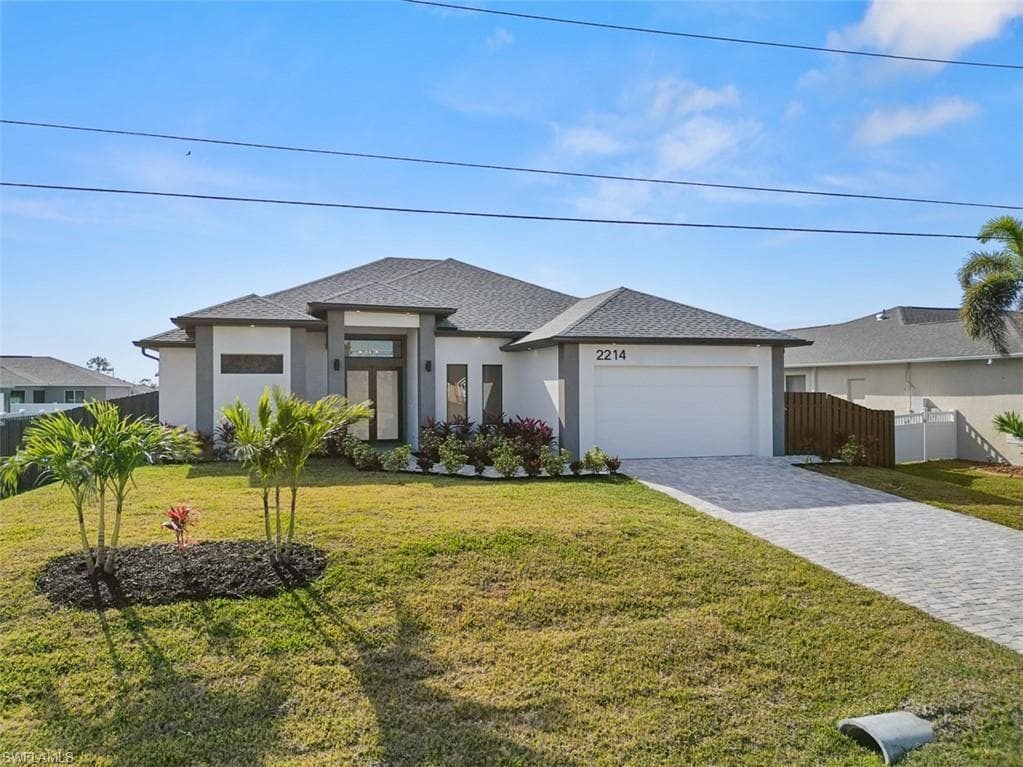 2214 25th Ln, Cape Coral, FL 33993-33