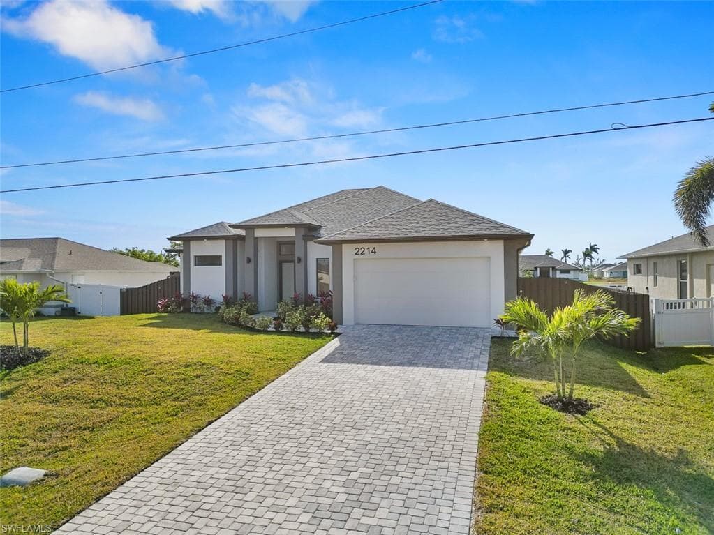 2214 25th Ln, Cape Coral, FL 33993-34