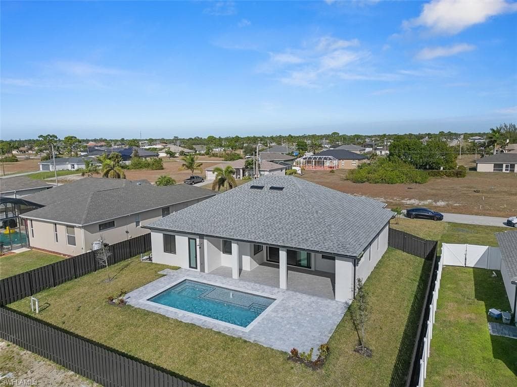 2214 25th Ln, Cape Coral, FL 33993-37