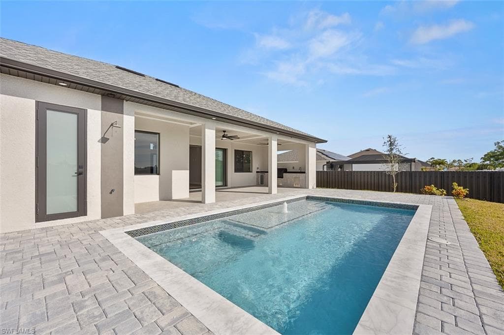 2214 25th Ln, Cape Coral, FL 33993-3