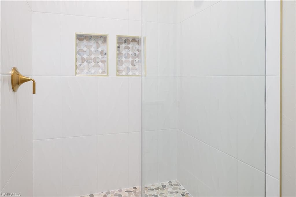 7573 Cordoba Cir, Naples, FL 34109-23