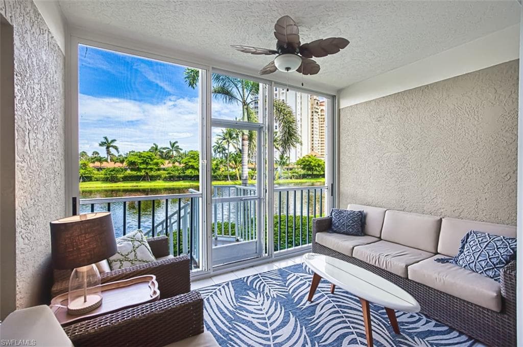 6549 Marissa Loop 21, Naples, FL 34108-22
