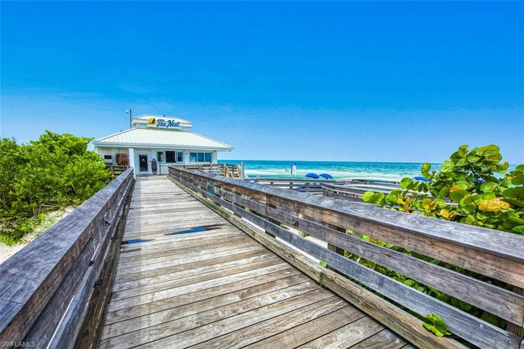 6549 Marissa Loop 21, Naples, FL 34108-47