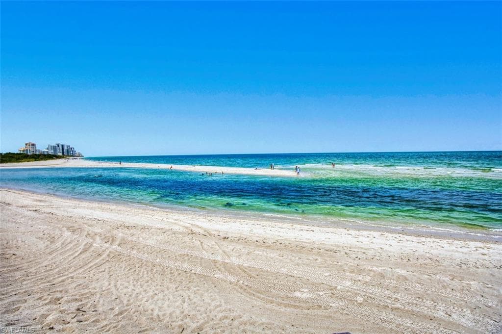 6549 Marissa Loop 21, Naples, FL 34108-49