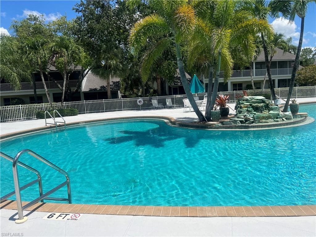 1020 Partridge Cir 101, Naples, FL 34104-3