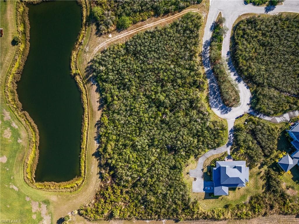 22921 Florida Rosemary Ln, Alva, FL 33920-3