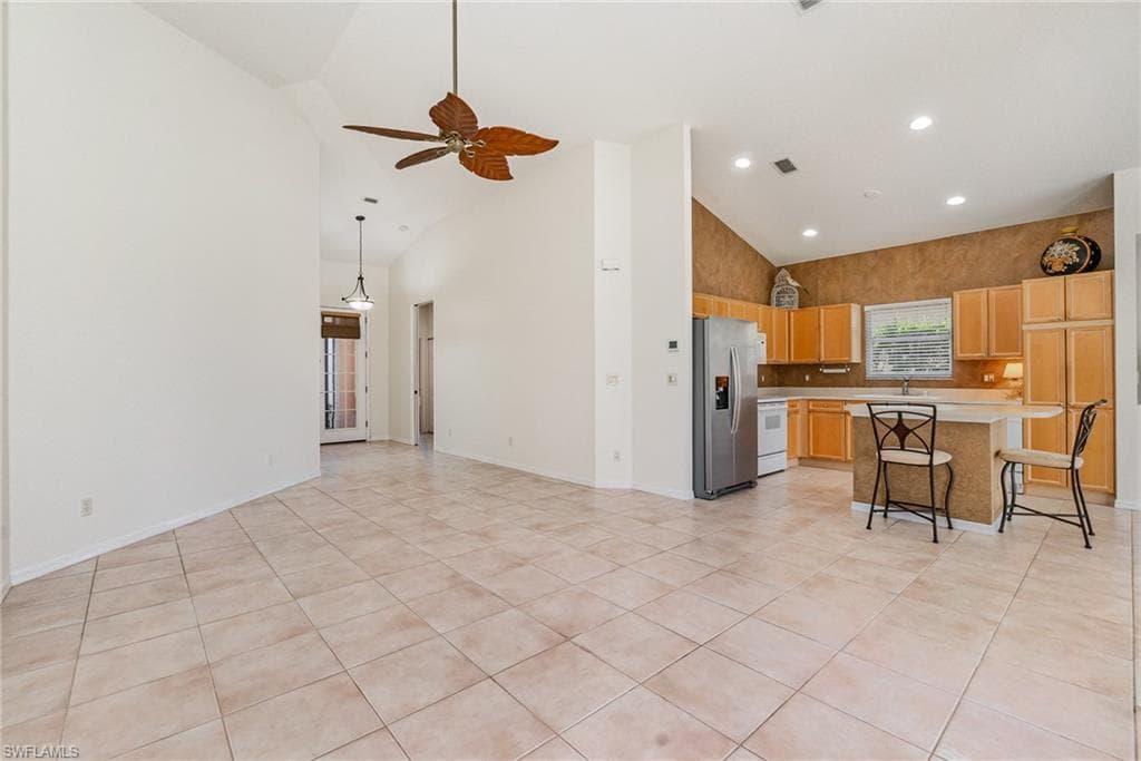 28501 Hidden Lake Dr, Bonita Springs, FL 34134-6