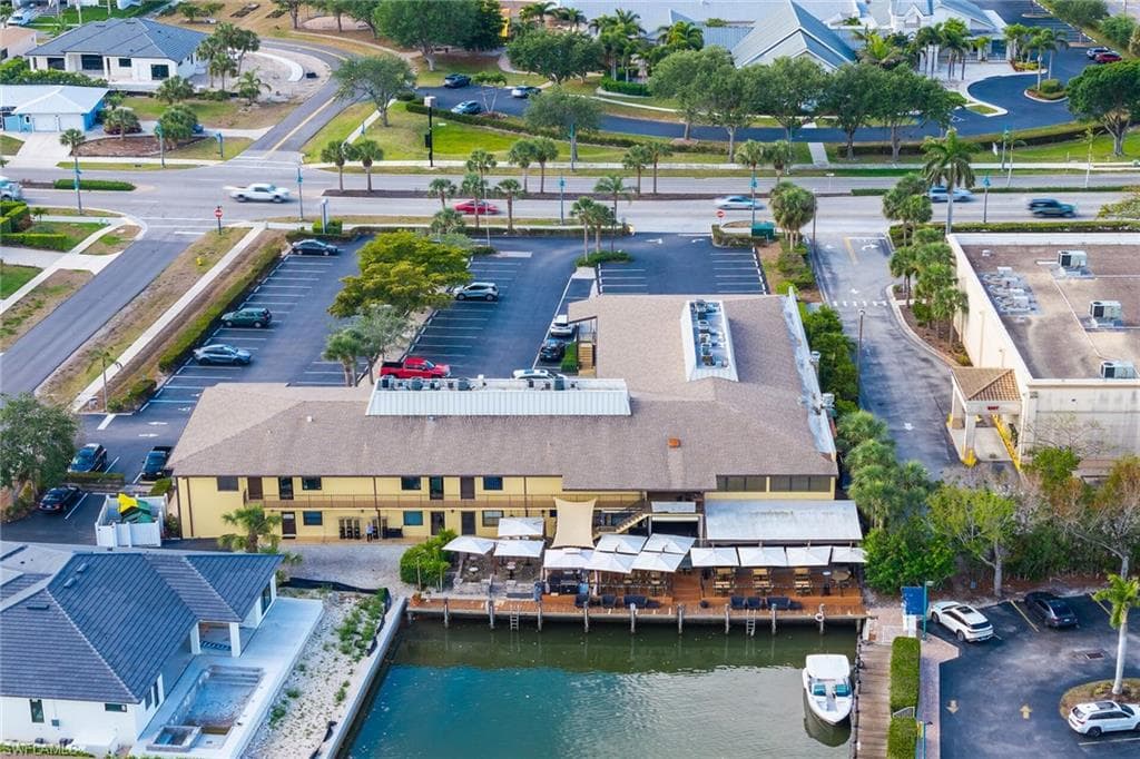 1118 Collier Blvd 207, Marco Island, FL 34145-3