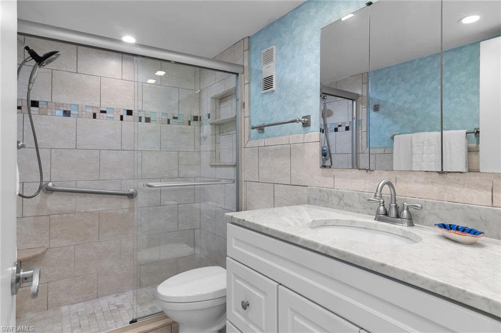 651 Seaview Ct B202, Marco Island, FL 34145-11