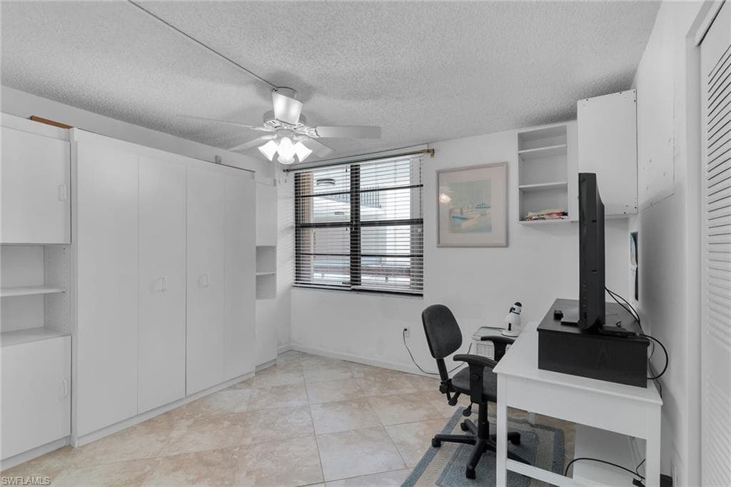 651 Seaview Ct B202, Marco Island, FL 34145-16