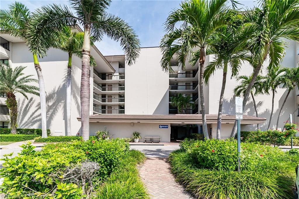 651 Seaview Ct B202, Marco Island, FL 34145-20