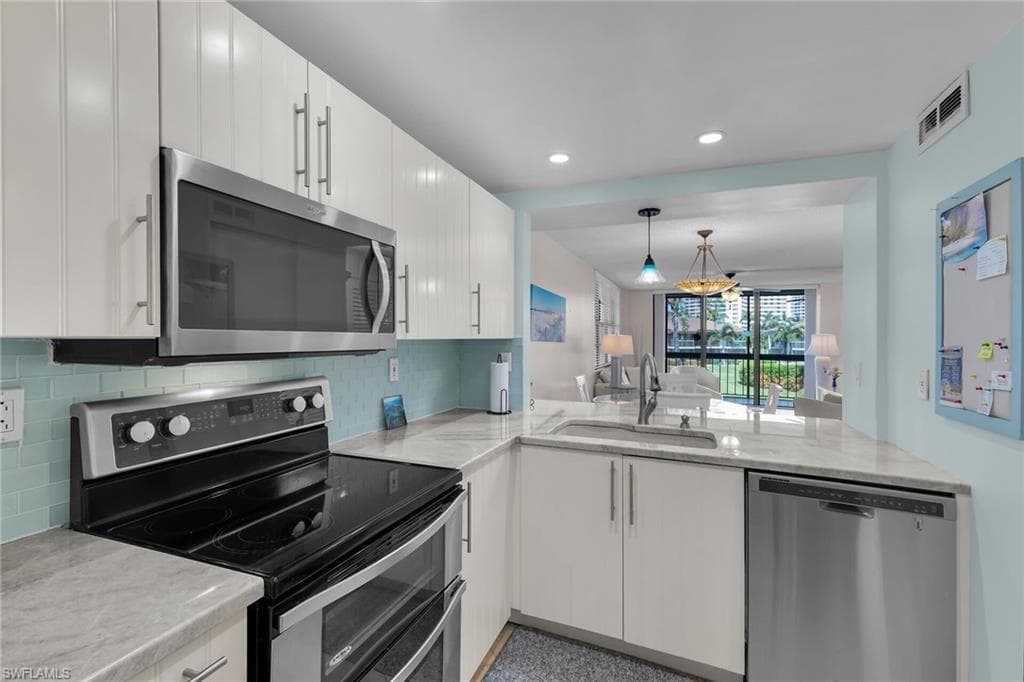 651 Seaview Ct B202, Marco Island, FL 34145-2