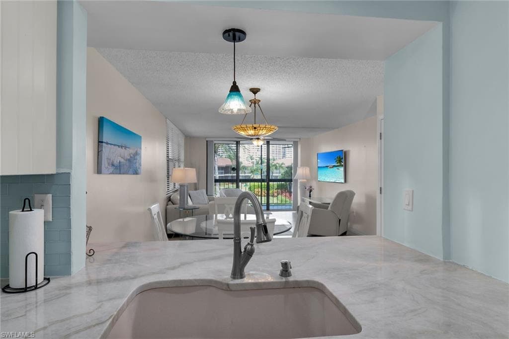 651 Seaview Ct B202, Marco Island, FL 34145-3
