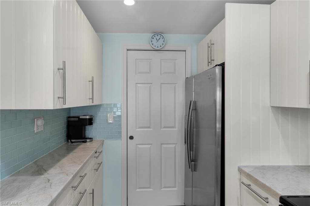 651 Seaview Ct B202, Marco Island, FL 34145-4