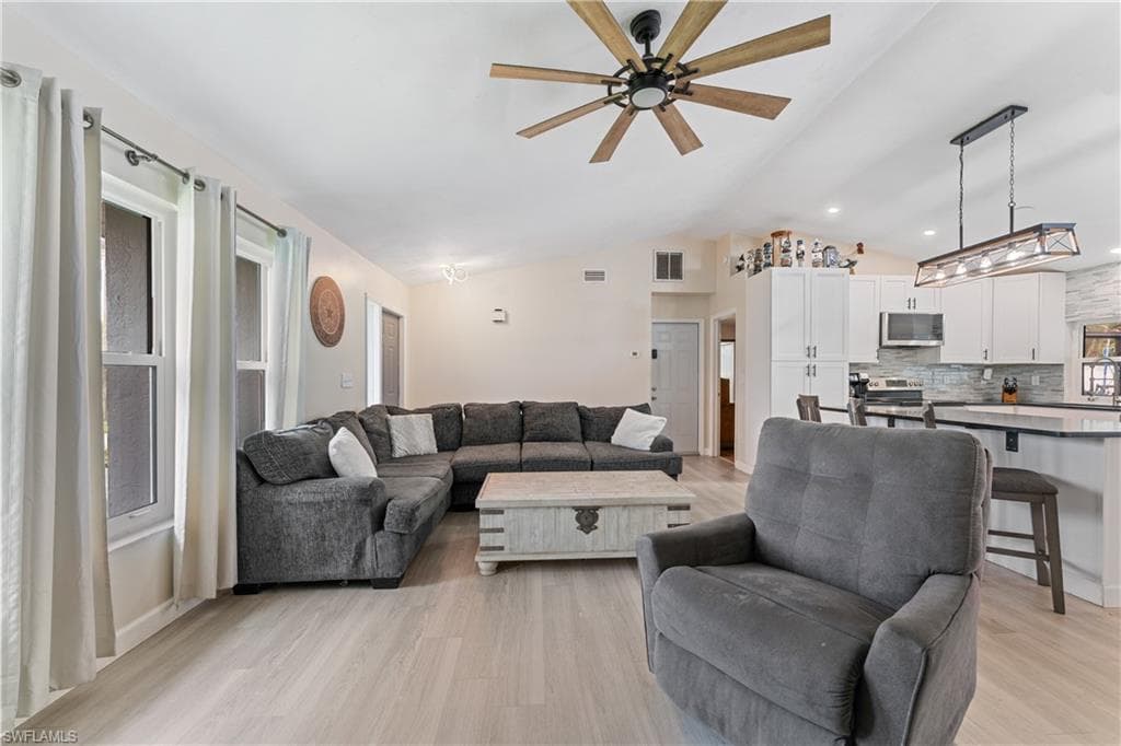 420 10th Ave, Cape Coral, FL 33990-9