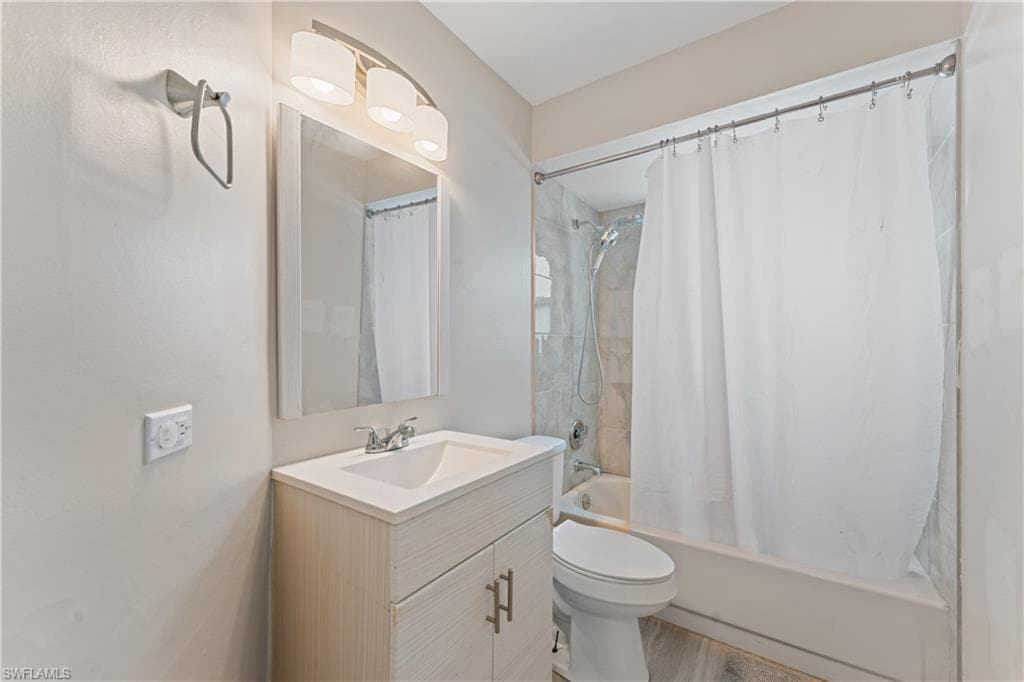 420 10th Ave, Cape Coral, FL 33990-23