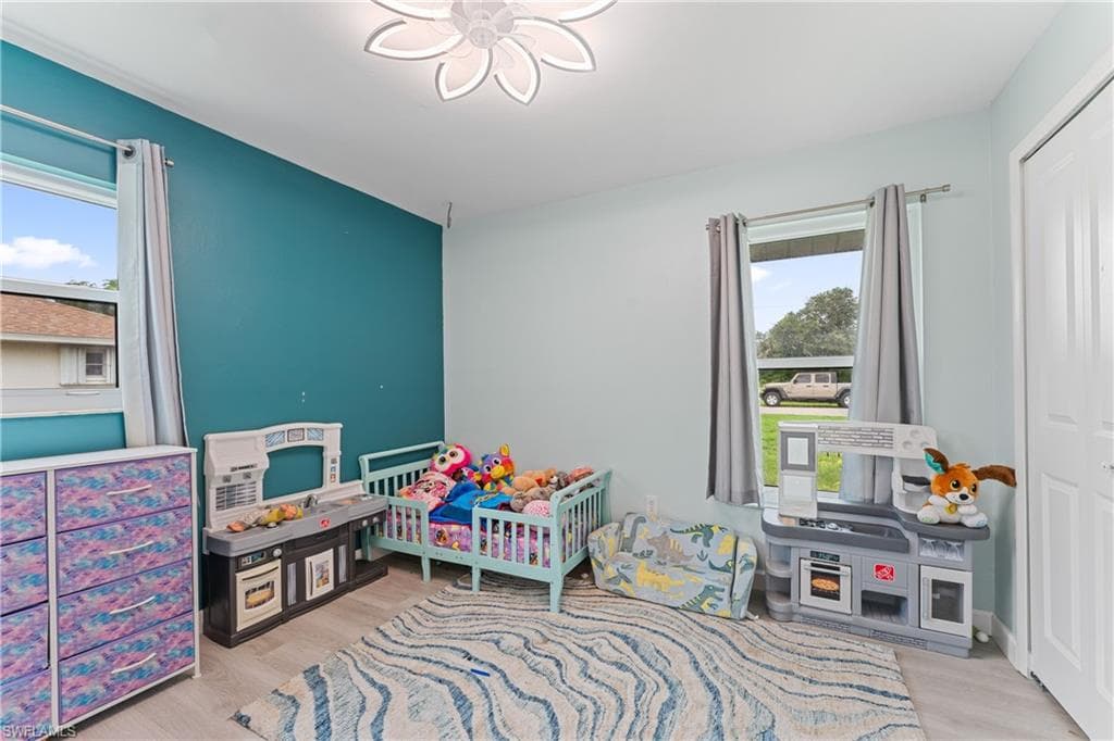420 10th Ave, Cape Coral, FL 33990-24