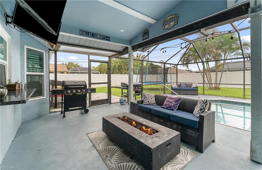 420 10th Ave, Cape Coral, FL 33990-26