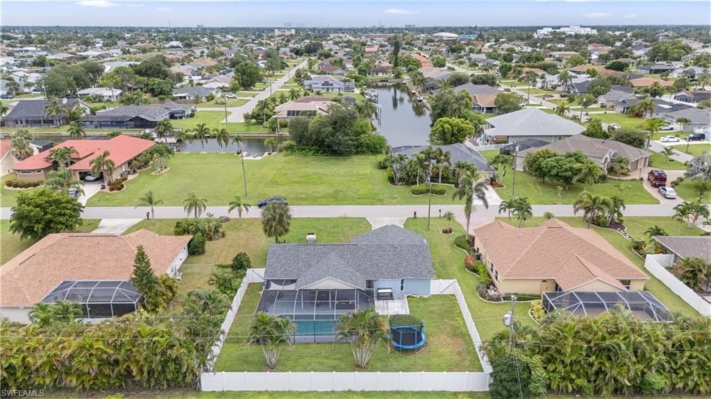 420 10th Ave, Cape Coral, FL 33990-39