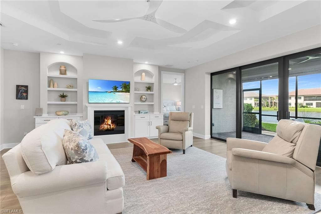 15249 Zeno Way 102, Naples, FL 34114-9