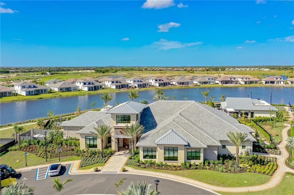 15249 Zeno Way 102, Naples, FL 34114-29