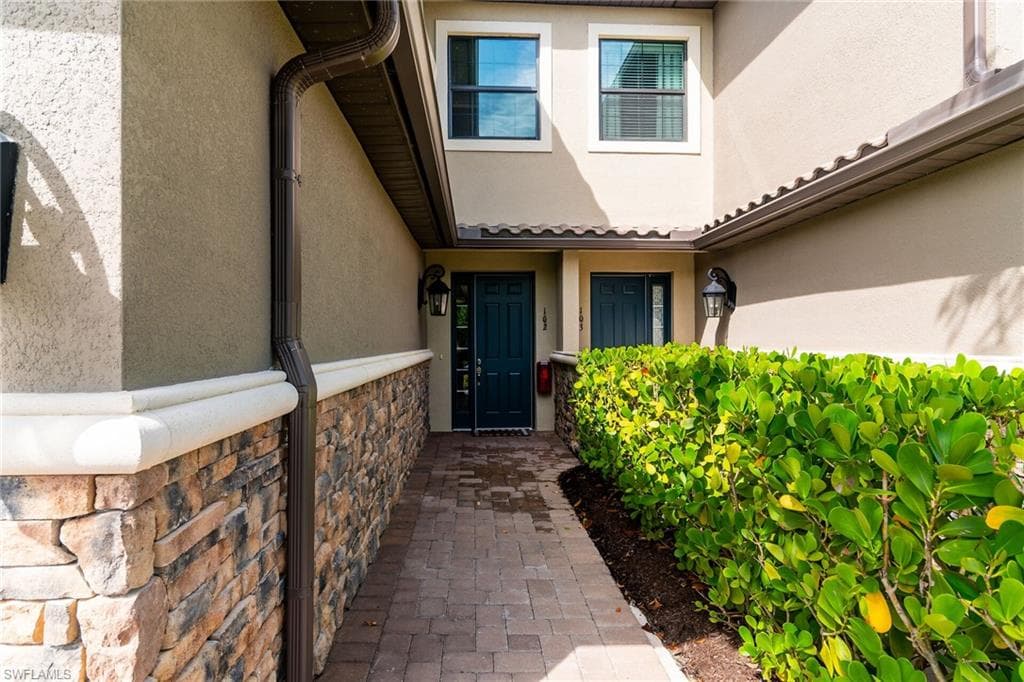 15249 Zeno Way 102, Naples, FL 34114-3