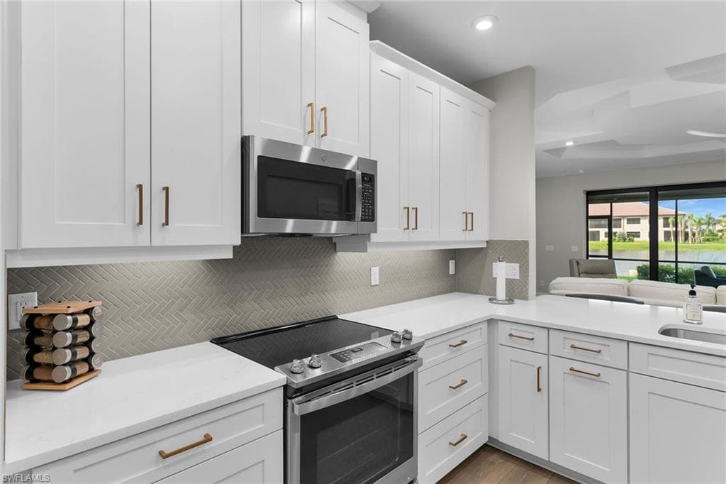 15249 Zeno Way 102, Naples, FL 34114-7