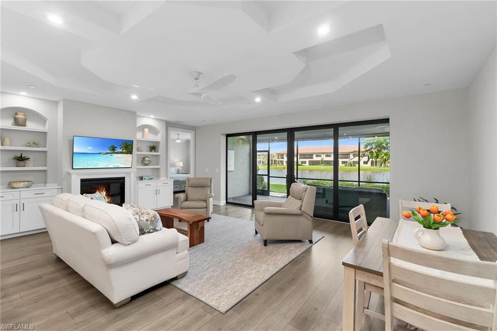 15249 Zeno Way 102, Naples, FL 34114-8
