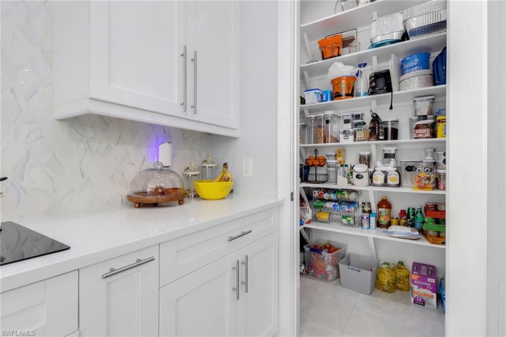 1086 21st St SW, Naples, FL 34117-15