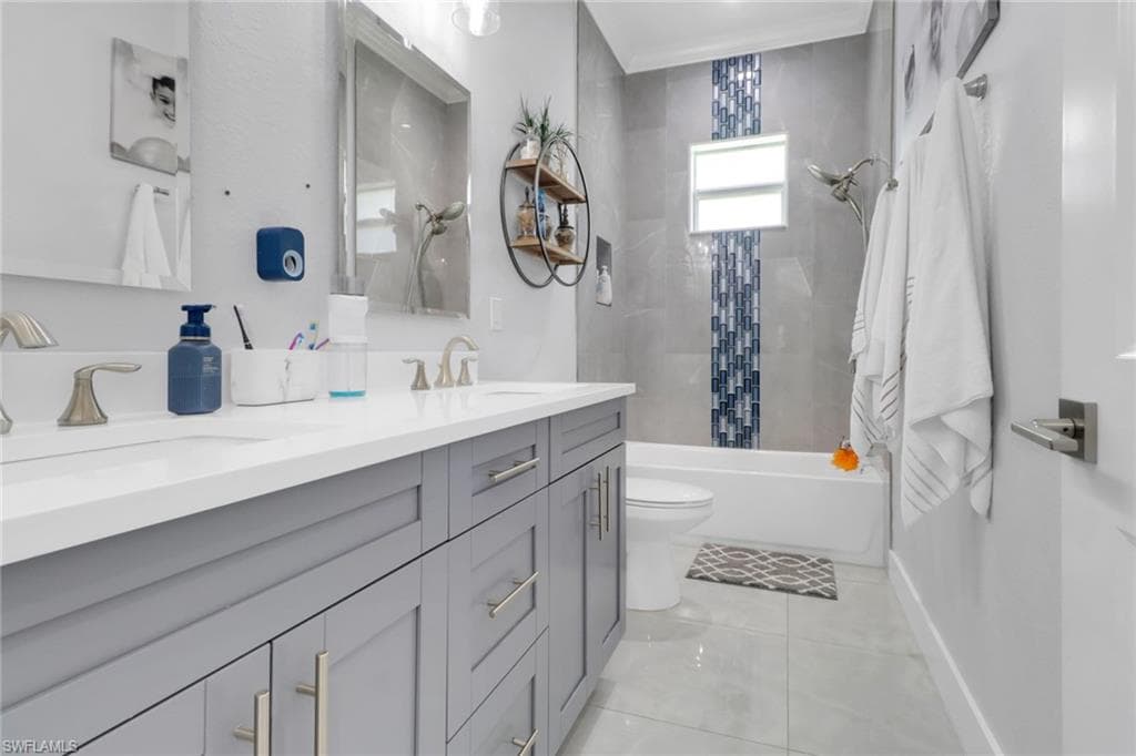 1086 21st St SW, Naples, FL 34117-26