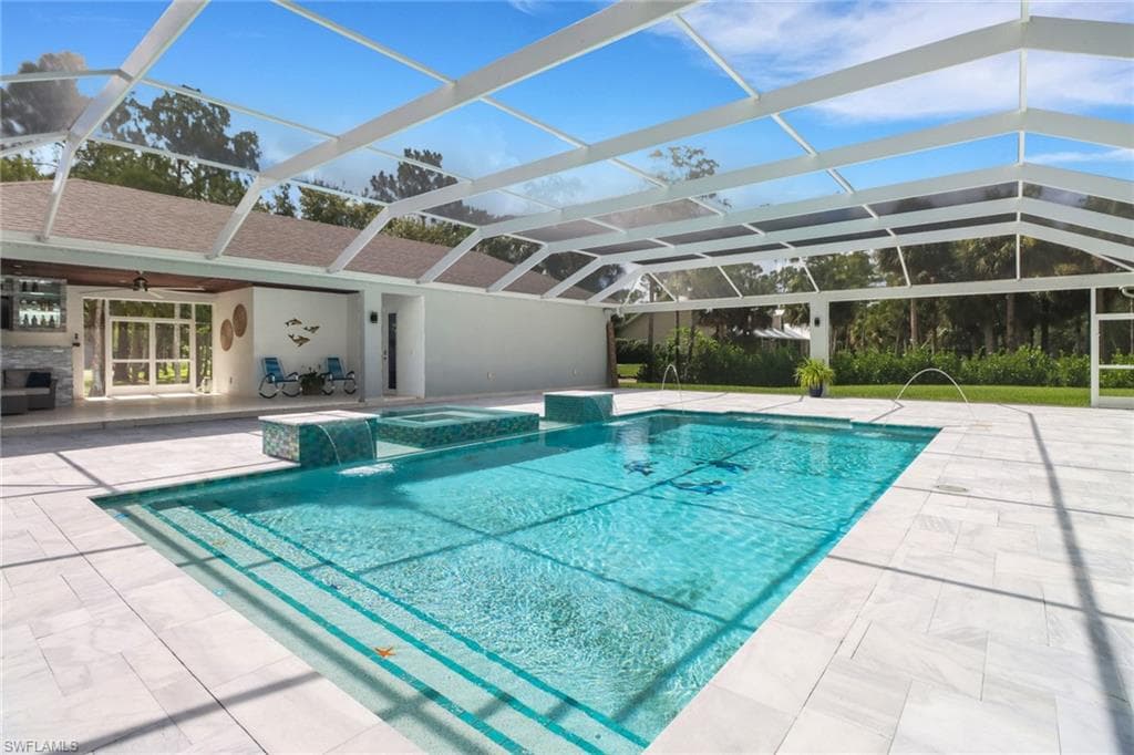 1086 21st St SW, Naples, FL 34117-34