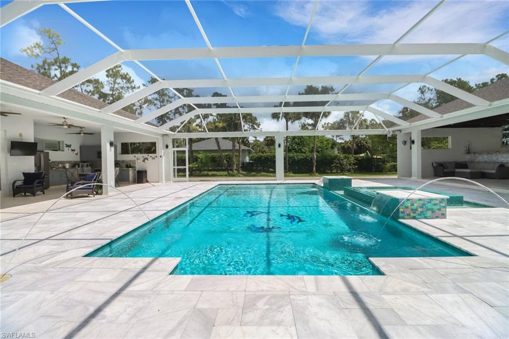 1086 21st St SW, Naples, FL 34117-35