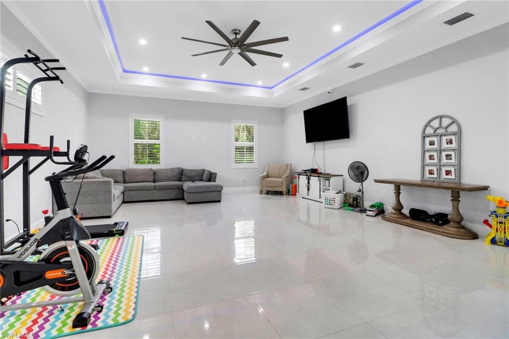 1086 21st St SW, Naples, FL 34117-40