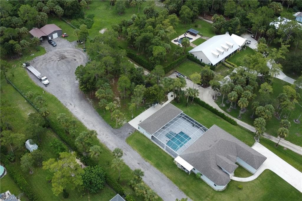 1086 21st St SW, Naples, FL 34117-45