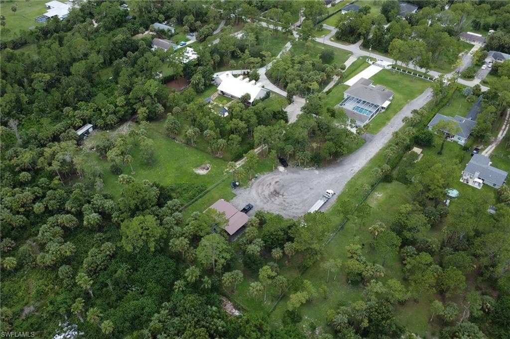 1086 21st St SW, Naples, FL 34117-46