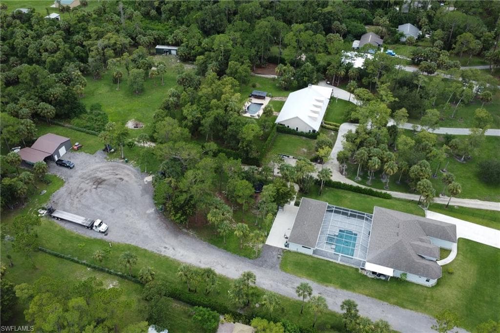 1086 21st St SW, Naples, FL 34117-48
