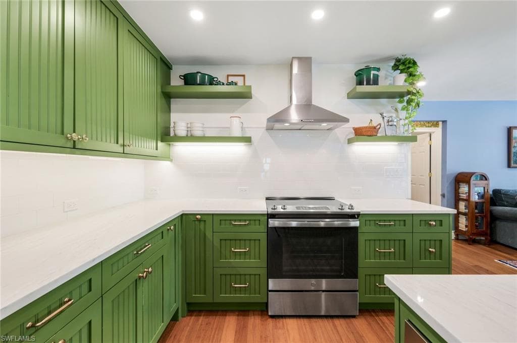 2319 Queens Way, Naples, FL 34112-11