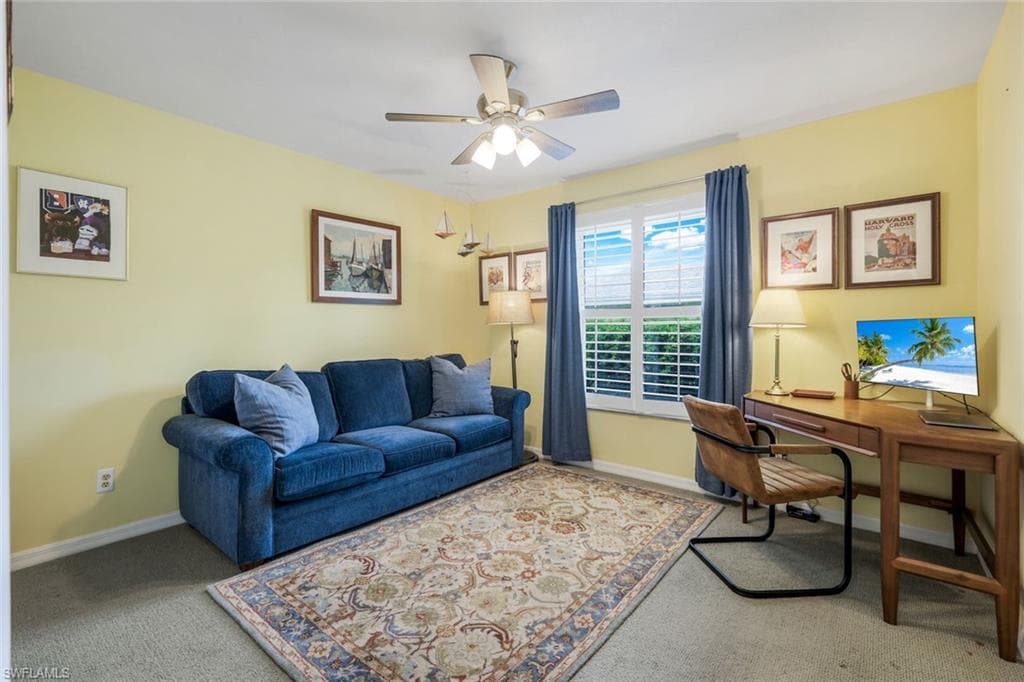 2319 Queens Way, Naples, FL 34112-23