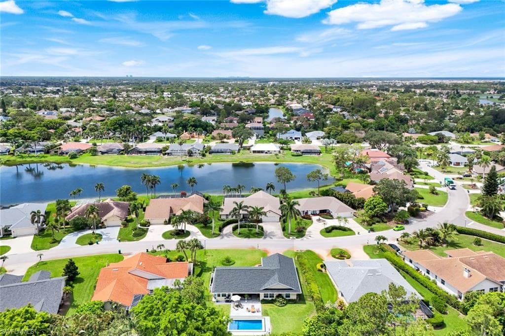 2319 Queens Way, Naples, FL 34112-33