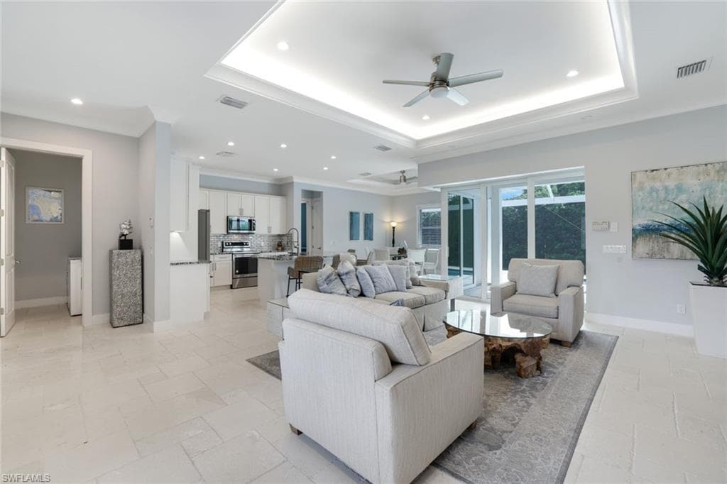 101 Bald Eagle Dr, Marco Island, FL 34145-10