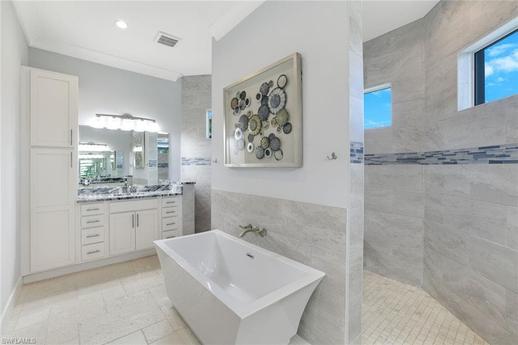 101 Bald Eagle Dr, Marco Island, FL 34145-21
