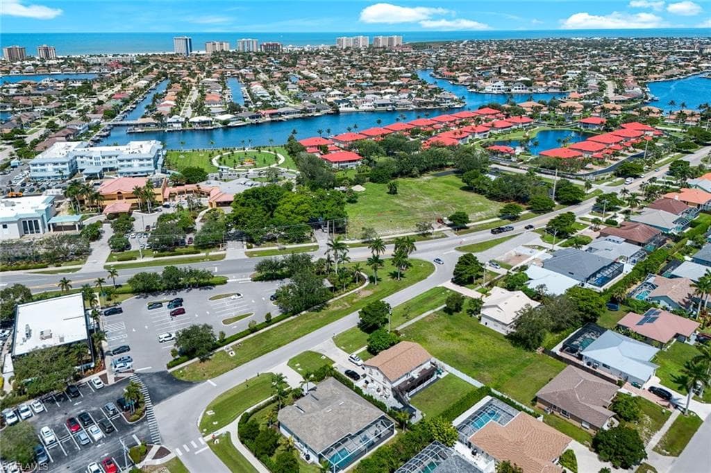 101 Bald Eagle Dr, Marco Island, FL 34145-38