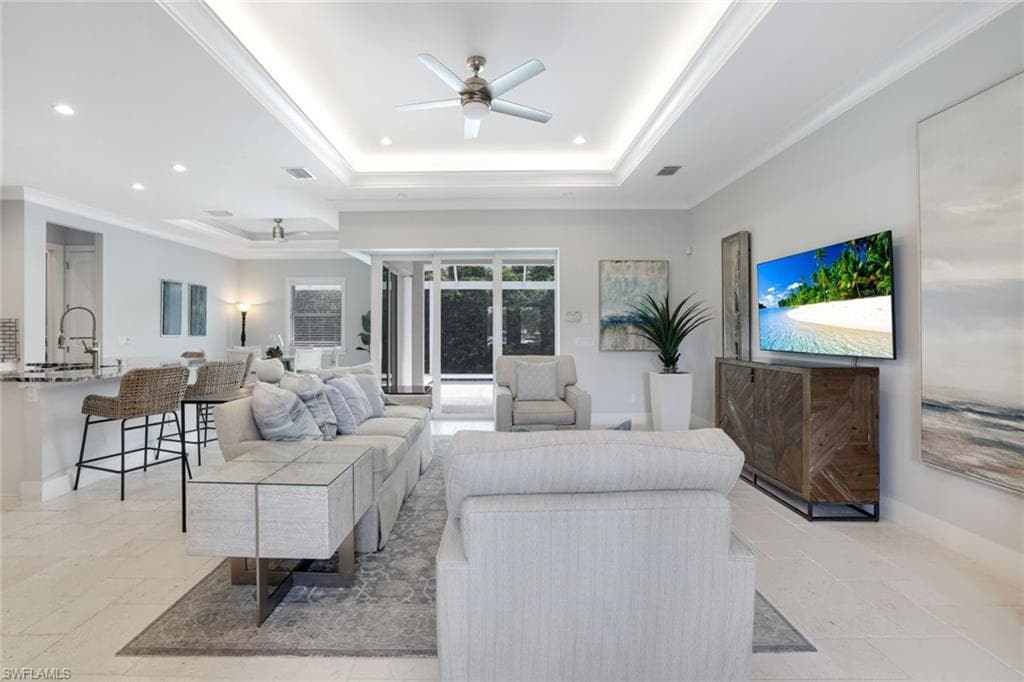 101 Bald Eagle Dr, Marco Island, FL 34145-4