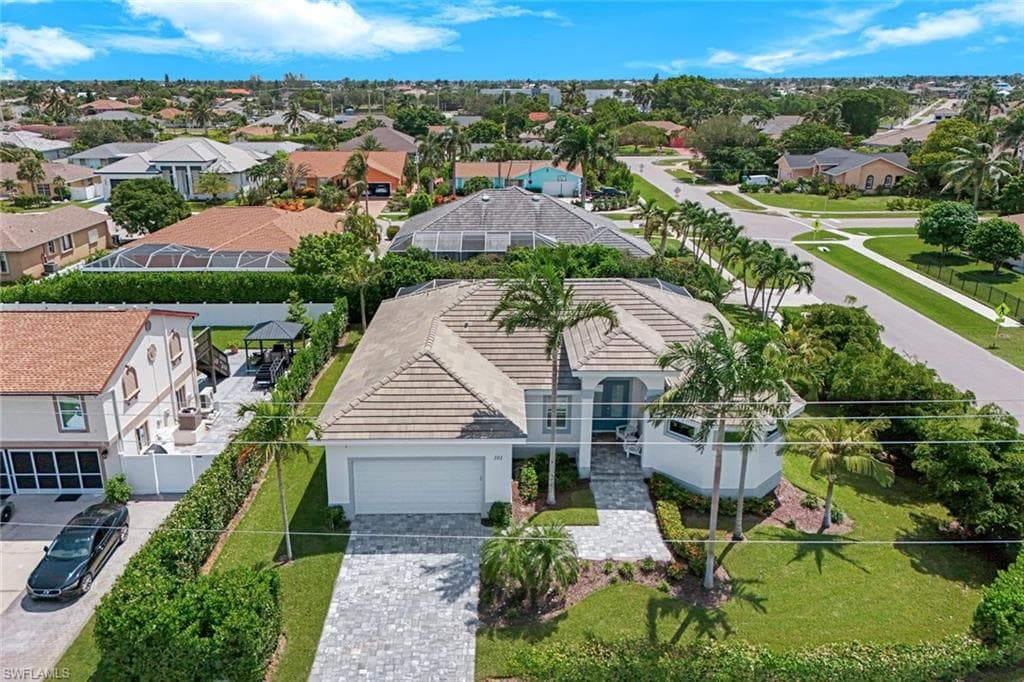 101 Bald Eagle Dr, Marco Island, FL 34145-7