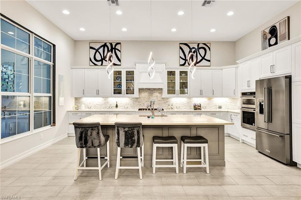 3164 Capistrano Ln, Naples, FL 34114-19