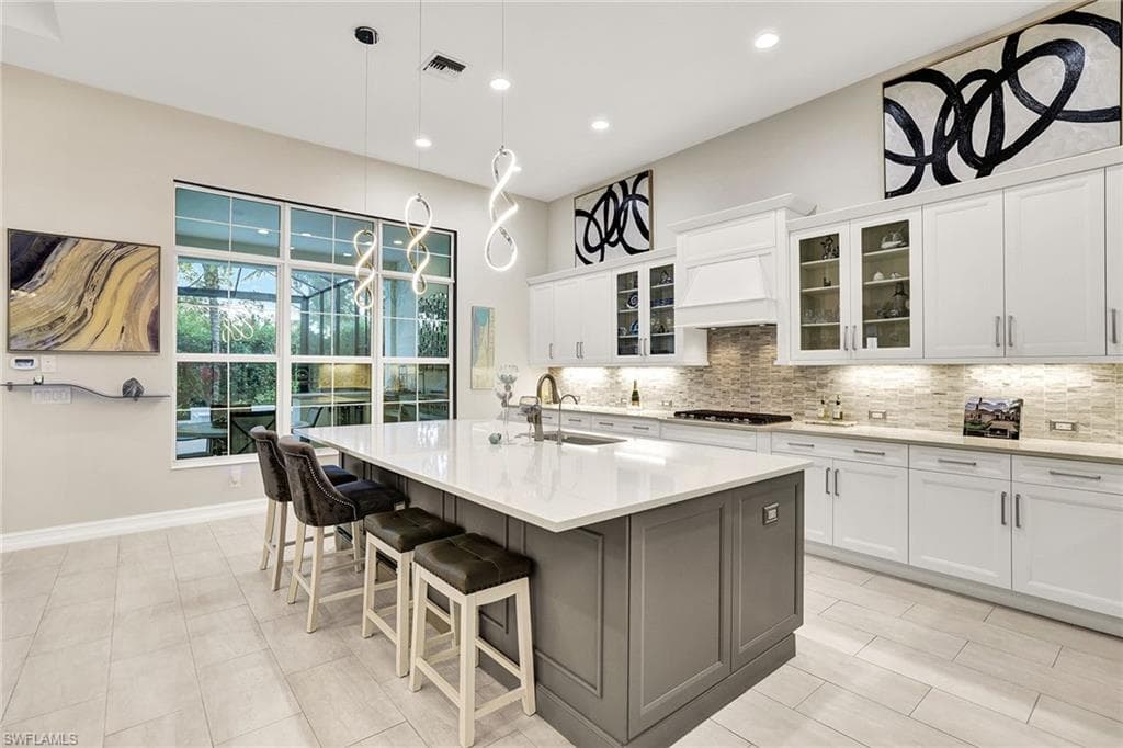 3164 Capistrano Ln, Naples, FL 34114-3