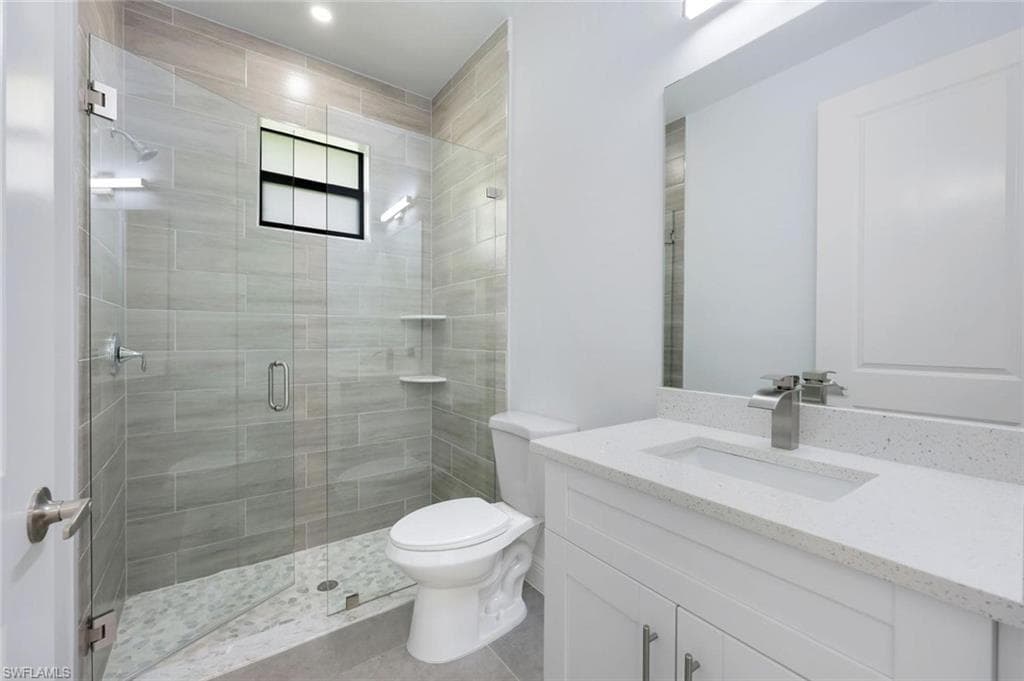 4393 32nd Ave SE, Naples, FL 34117-8