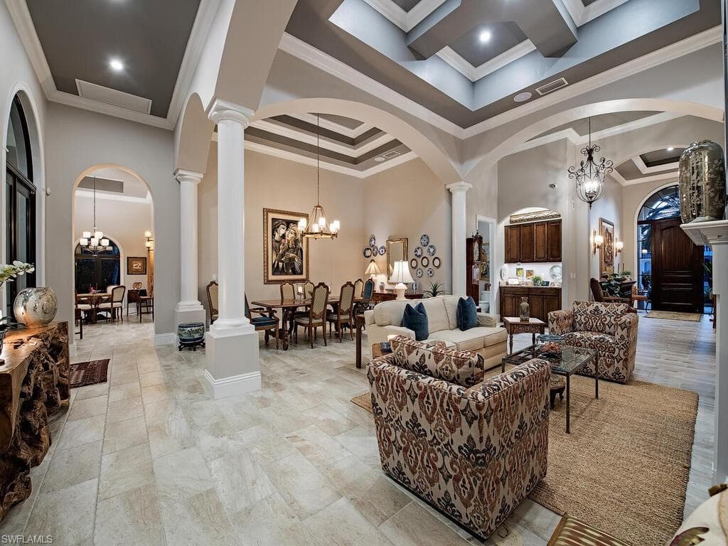 2204 Goshawk Ct, Naples, FL 34105-12