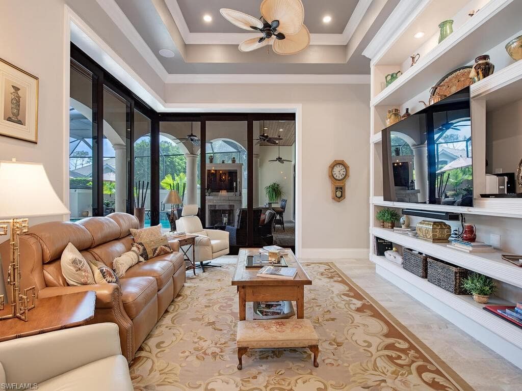 2204 Goshawk Ct, Naples, FL 34105-18
