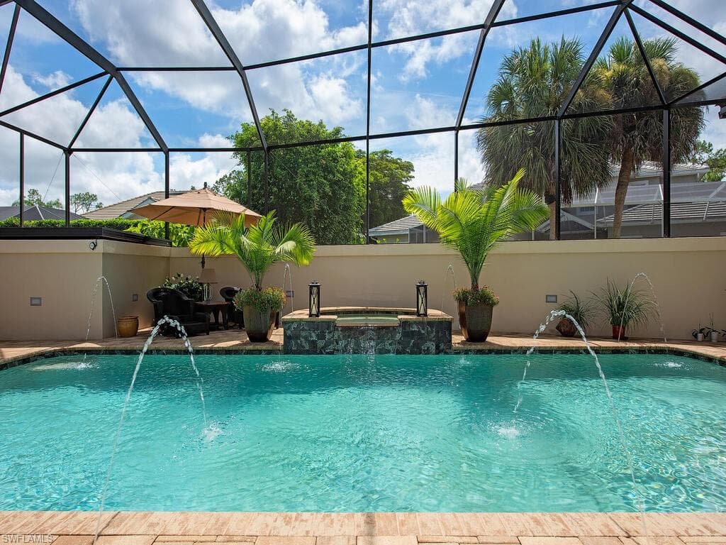 2204 Goshawk Ct, Naples, FL 34105-24